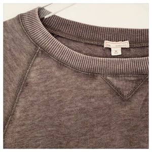 Grey Gap Sweatshirt